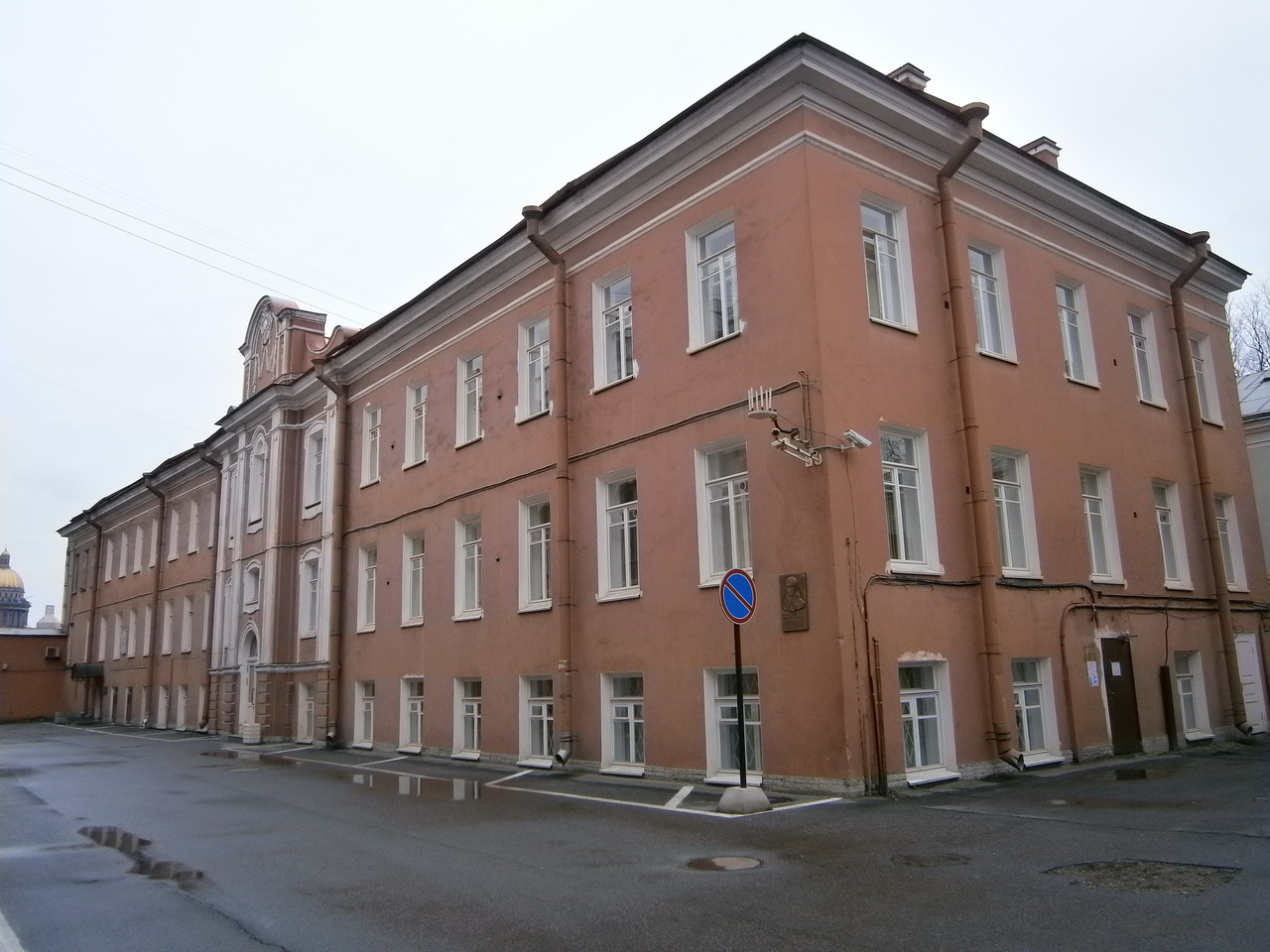 Ректорский флигель университета блок