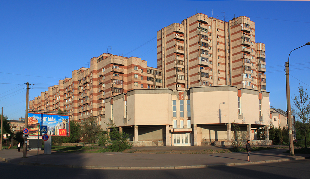 Двинская хабаровск. Альбатрос на Двинской. Двинская улица Альбатрос. Магазин Альбатрос в СПБ В СССР. Магазин Альбатрос для моряков.